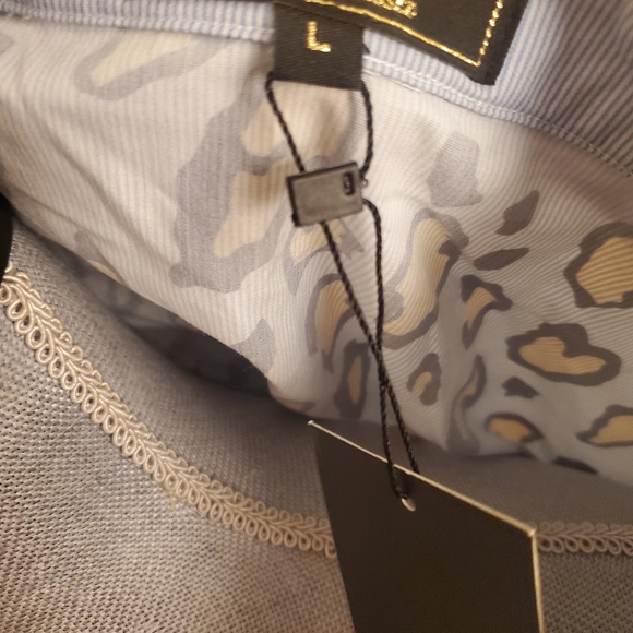 Nwt shirt - Picture 3 of 4